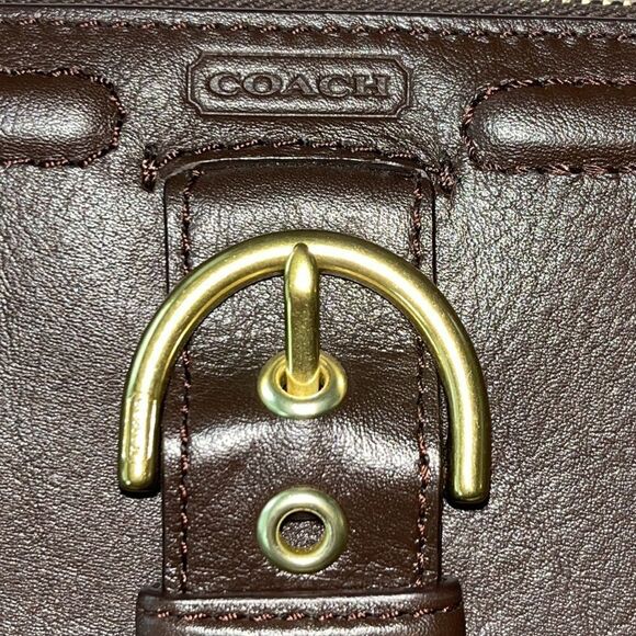 Coach Campbell Signature Buckle Zip Accordion Wallet - Picture 4 of 8